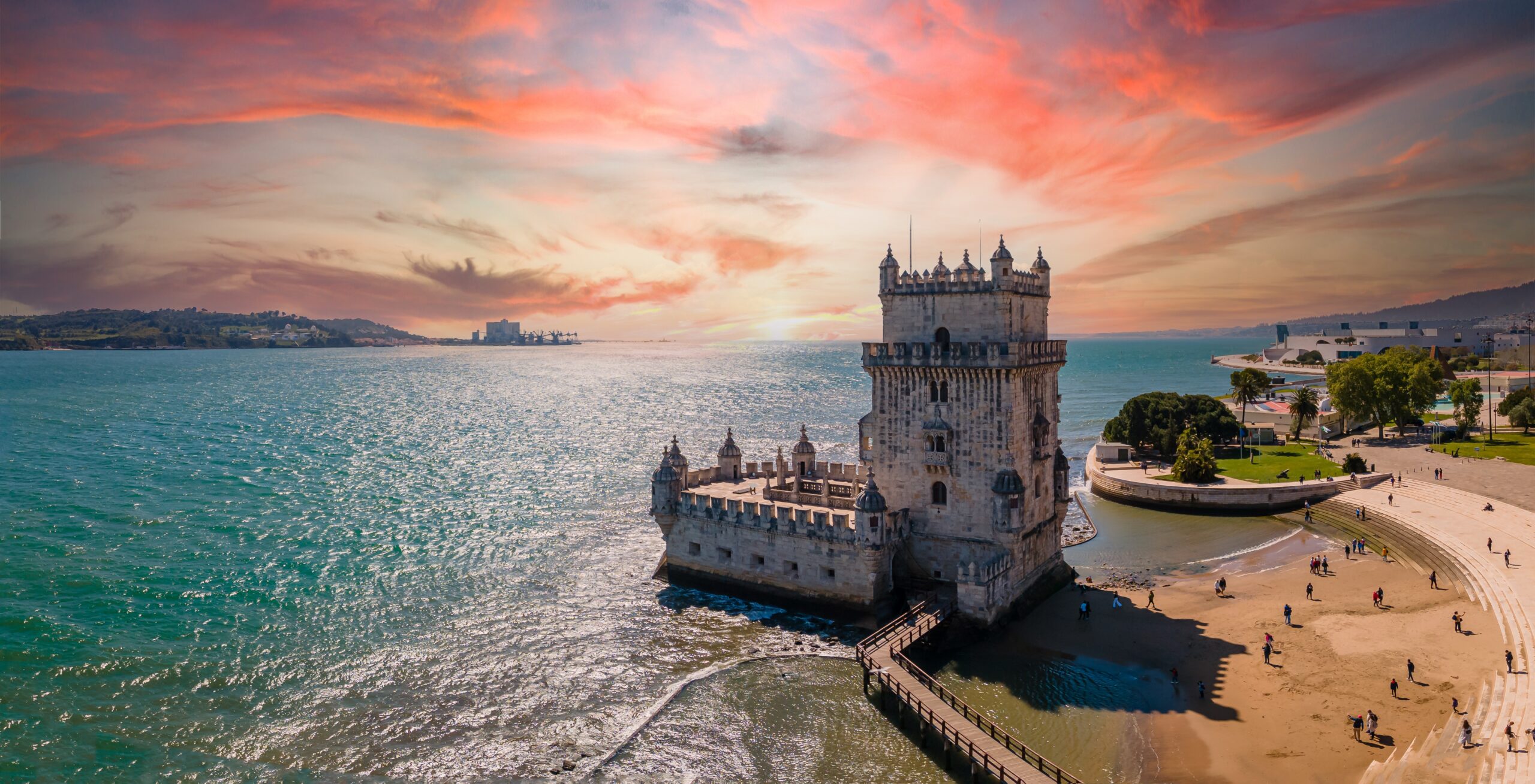Belém Tower: The Symbol of the Age of Discovery in Lisbon