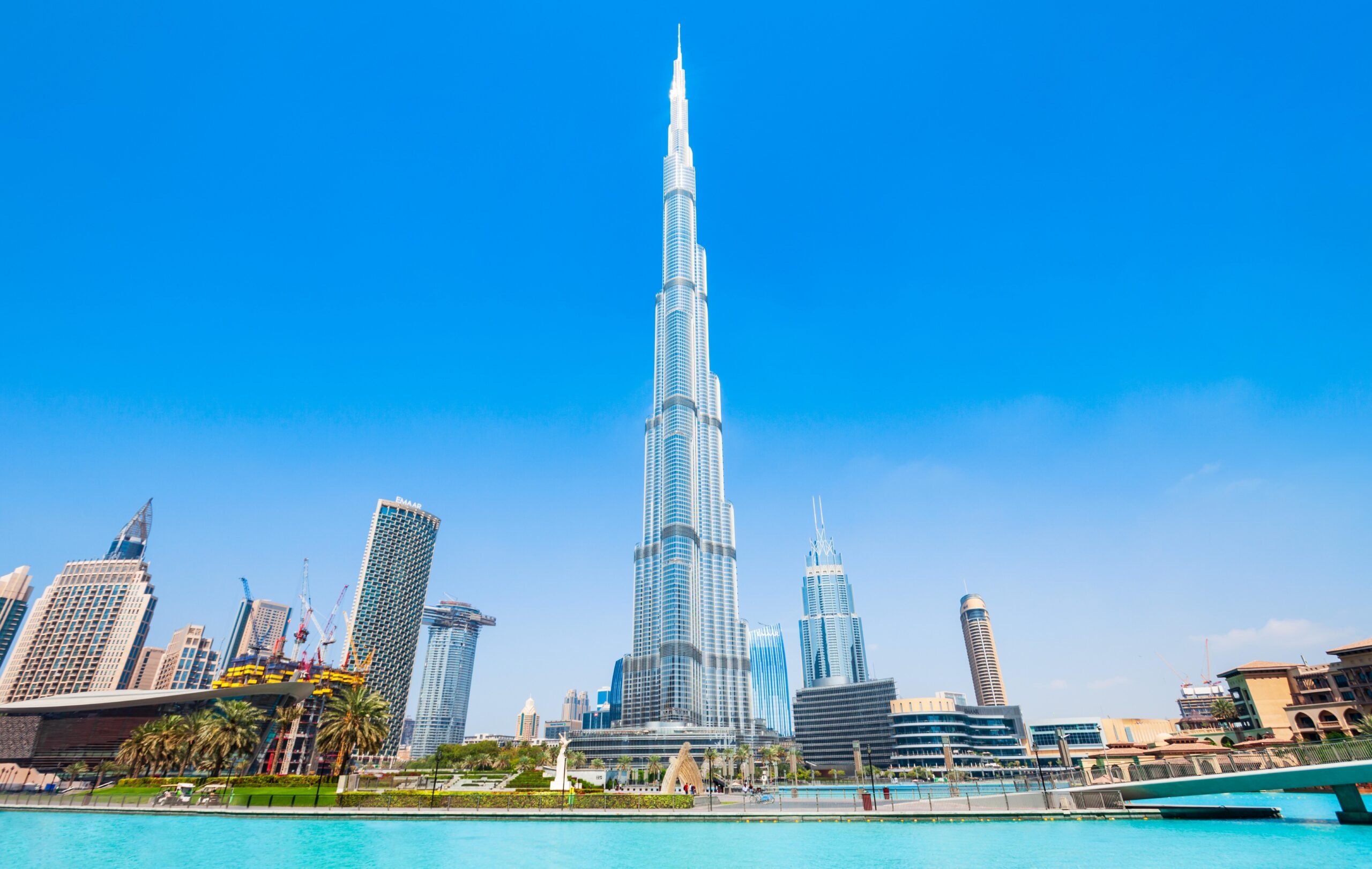 The Burj Khalifa: Look Out From the Top of the World