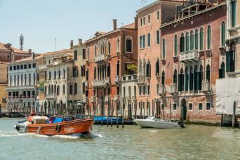 Venice from the Water: Private Grand Canal Boat Tour