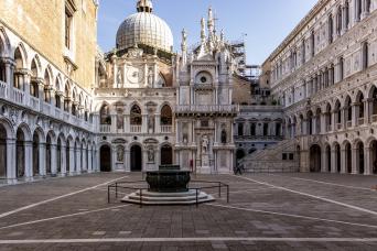 Ducal Venice - Walking Tour & Doge's Palace (Skip the Line)