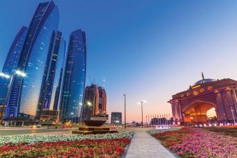 Bundle Promotion: Full Day Abu Dhabi without Lunch & Free Dubai Traditional city tour