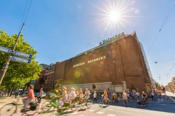 Gray Line City Canal Cruise with Snackbox & Heineken Experience